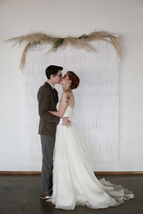 white-red-and-silver-wedding-ideas