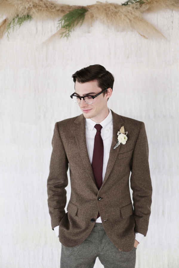 white-red-and-silver-wedding-ideas