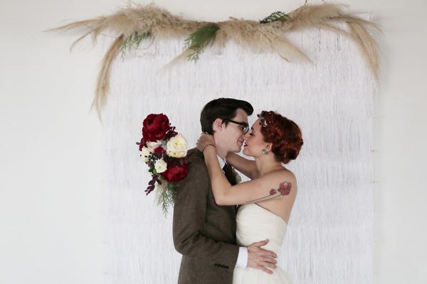 white-red-and-silver-wedding-ideas