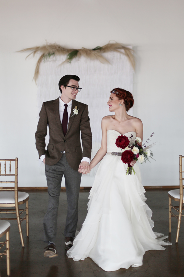 white-red-and-silver-wedding-ideas