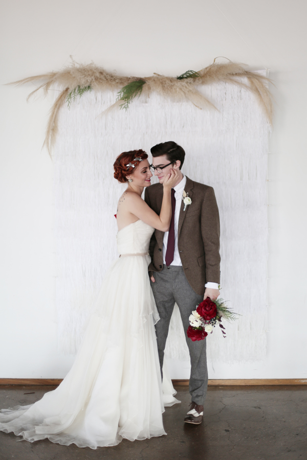 white-red-and-silver-wedding-ideas