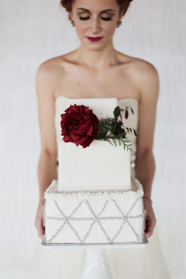 white-red-and-silver-wedding-ideas