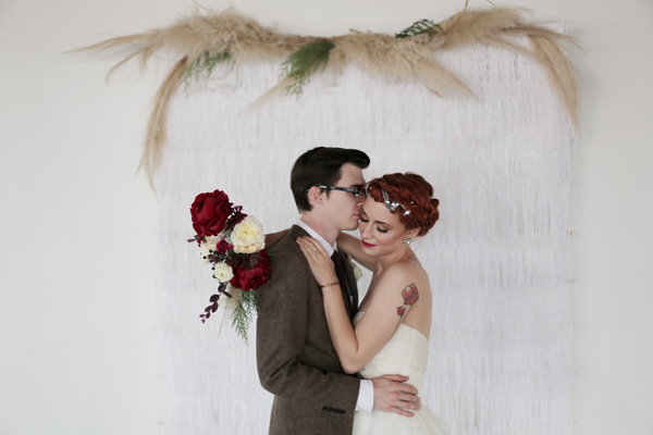 white-red-and-silver-wedding-ideas