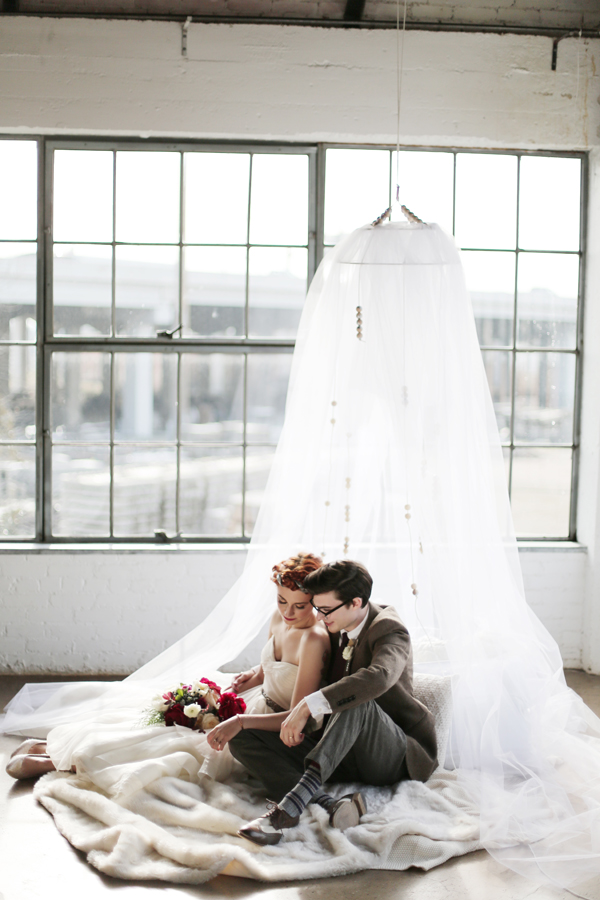 white-red-and-silver-wedding-ideas