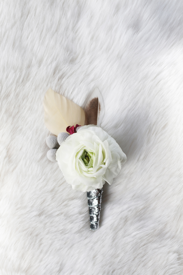 white-red-and-silver-wedding-ideas
