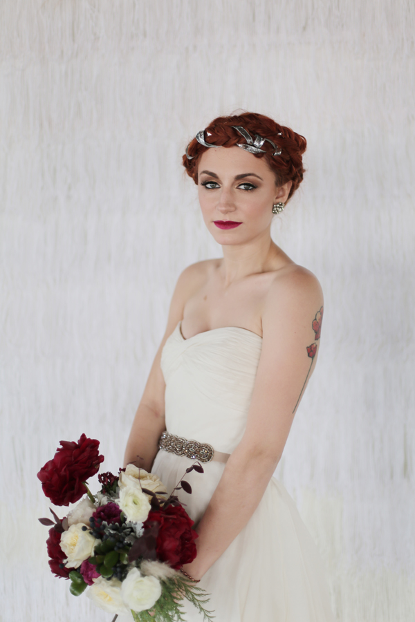 white-red-and-silver-wedding-ideas