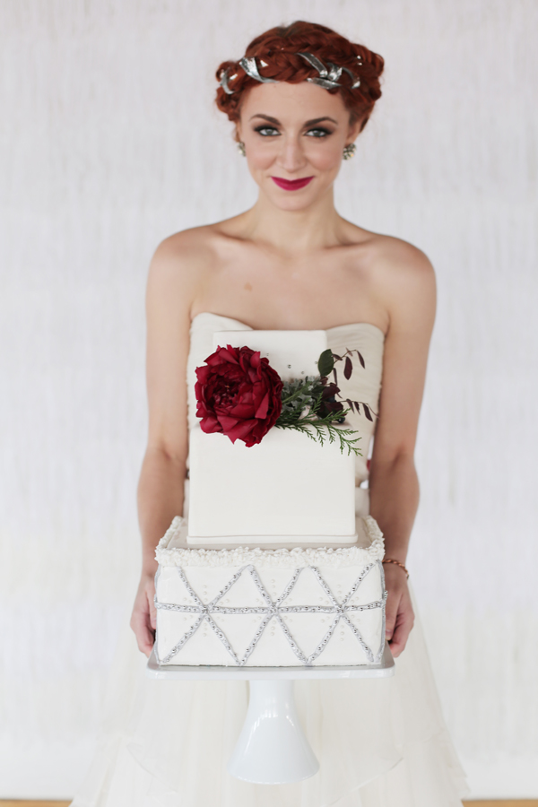 white-red-and-silver-wedding-ideas