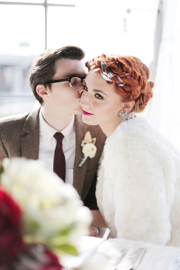 white-red-and-silver-wedding-ideas
