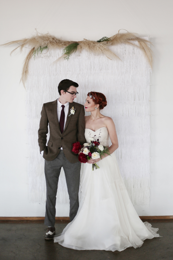 white-red-and-silver-wedding-ideas