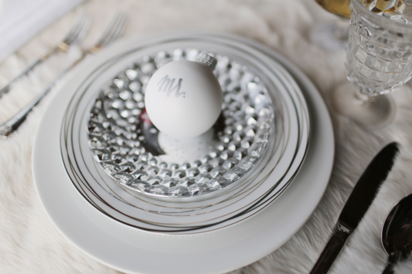white-red-and-silver-wedding-ideas