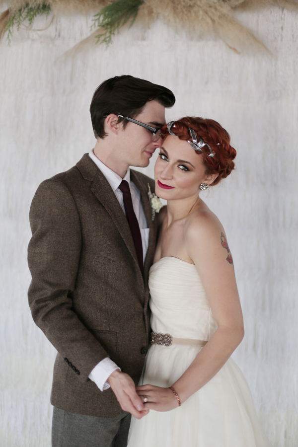 white-red-and-silver-wedding-ideas