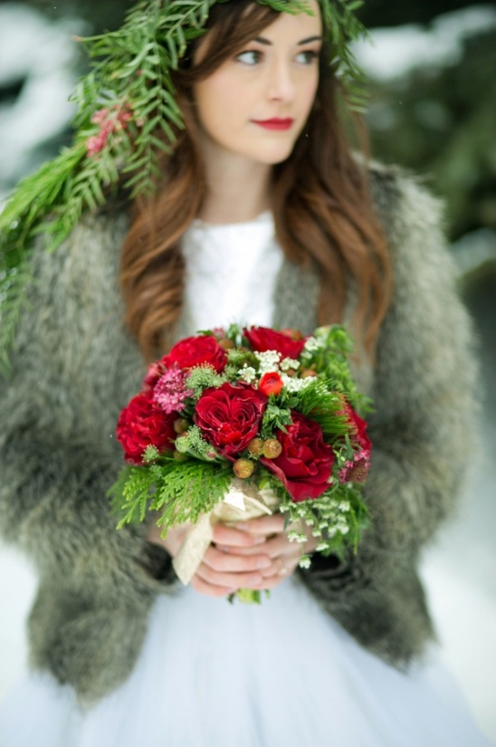 red winter bouquet