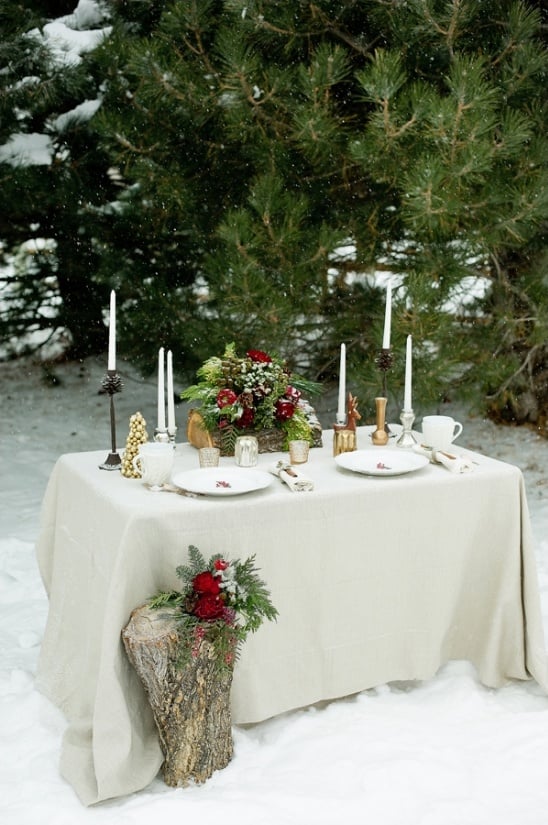 winter wedding sweetheart table