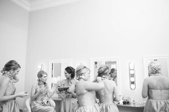 blue-and-ivory-shabby-chic-wedding
