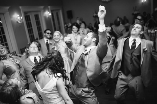 blue-and-ivory-shabby-chic-wedding