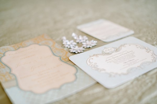 blue-and-ivory-shabby-chic-wedding