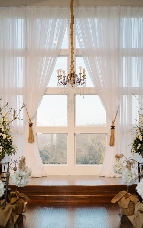 blue-and-ivory-shabby-chic-wedding