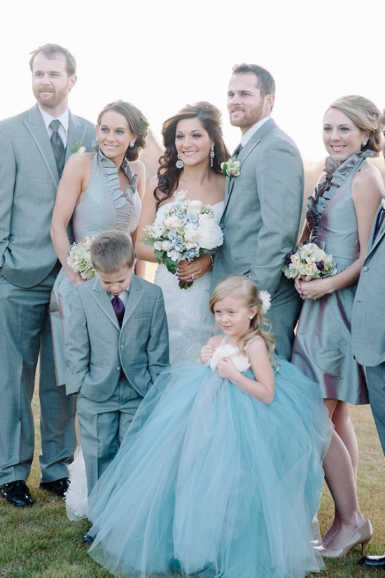 blue-and-ivory-shabby-chic-wedding