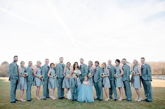 blue-and-ivory-shabby-chic-wedding