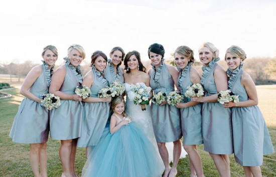 blue-and-ivory-shabby-chic-wedding