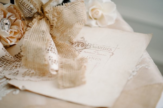 blue-and-ivory-shabby-chic-wedding