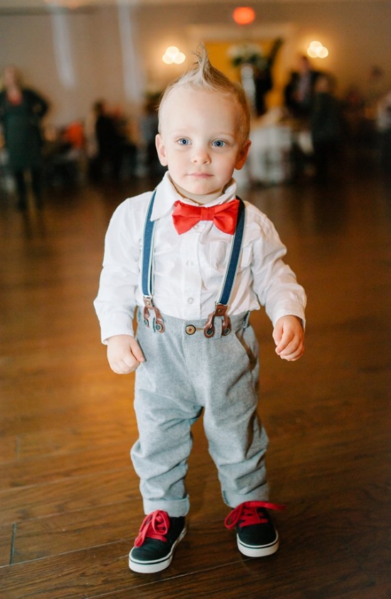 blue-and-ivory-shabby-chic-wedding
