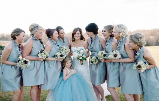 blue-and-ivory-shabby-chic-wedding