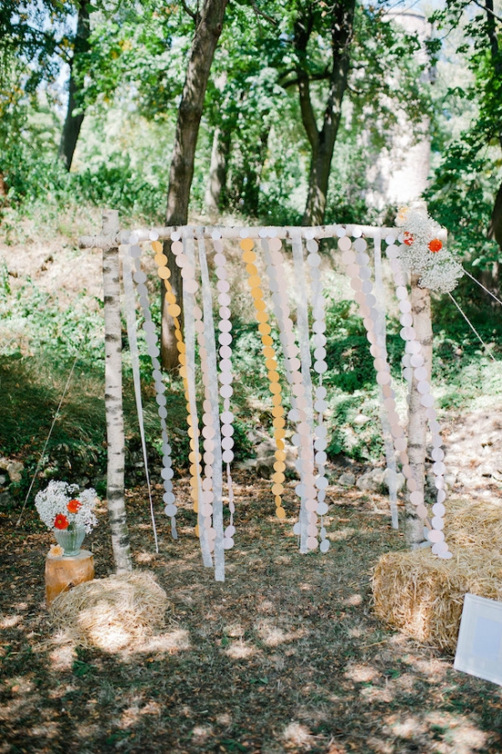 breezy-beautiful-picnic-wedding