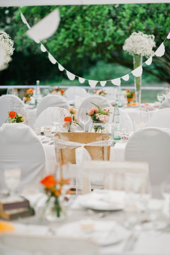 breezy-beautiful-picnic-wedding