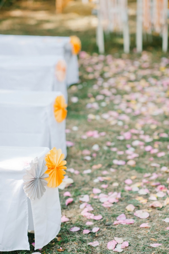 breezy-beautiful-picnic-wedding