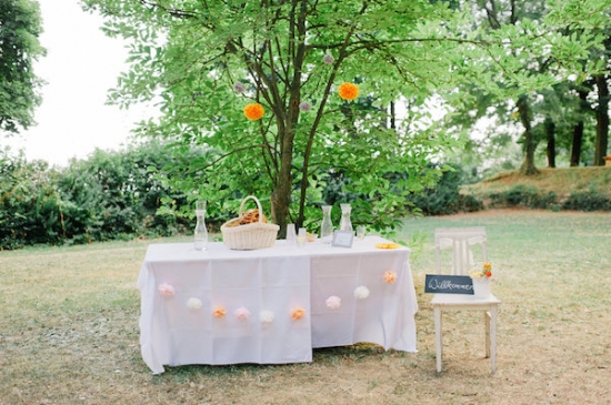 breezy-beautiful-picnic-wedding