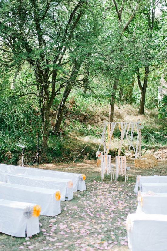 breezy-beautiful-picnic-wedding
