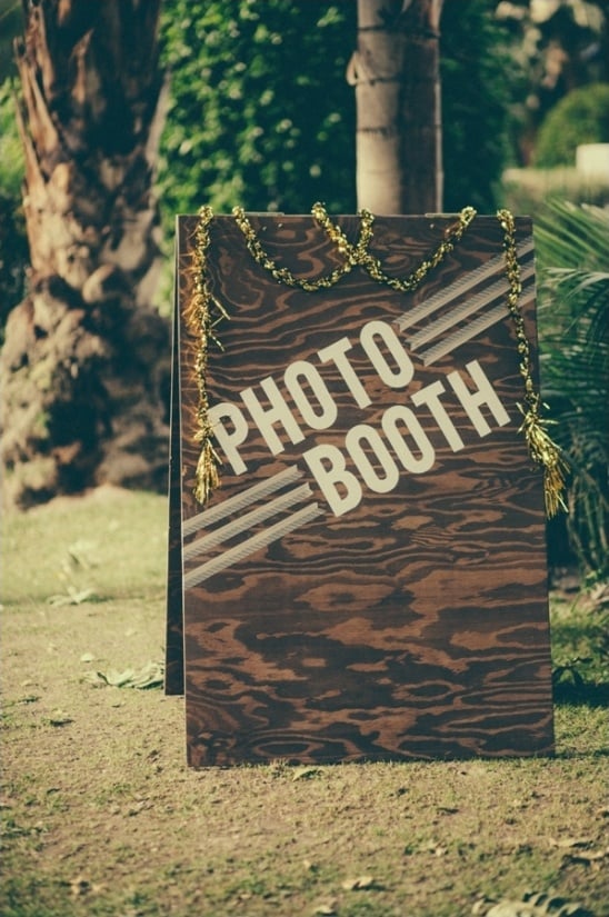 DIY photobooth sign