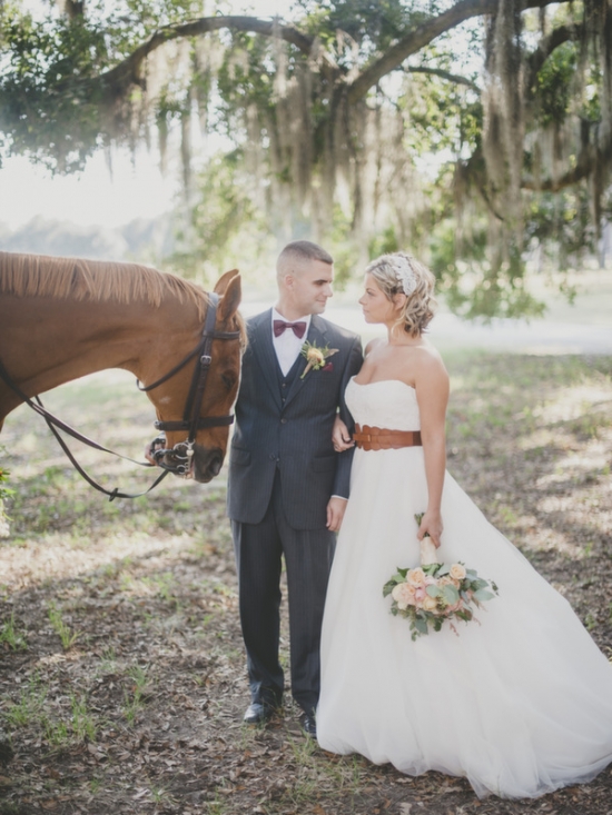 equestrian-themed-wedding-must-haves