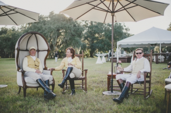 equestrian-themed-wedding-must-haves