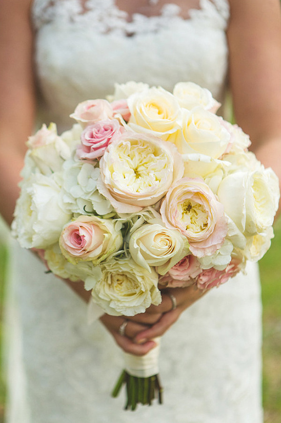 white and pink wedding bouquet
