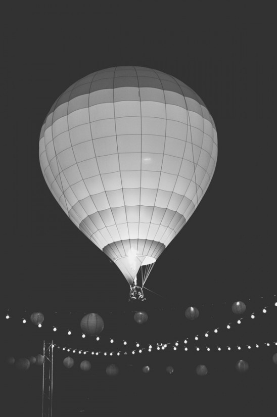 hot air balloon exit at wedding
