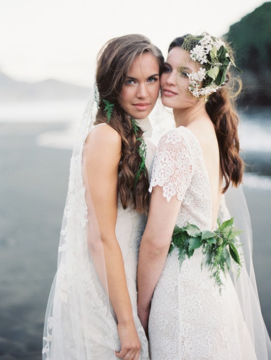 magnolia-rouge-newest-issue-beach