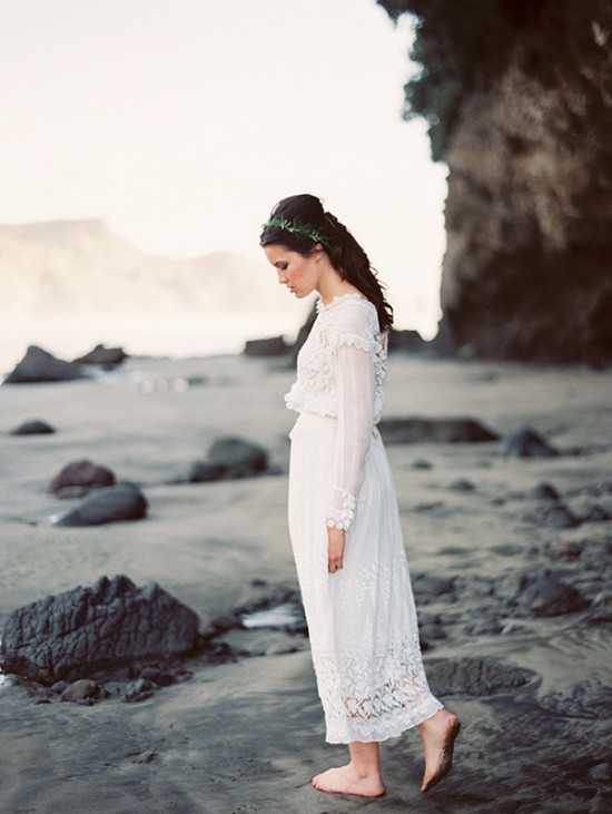 magnolia-rouge-newest-issue-beach