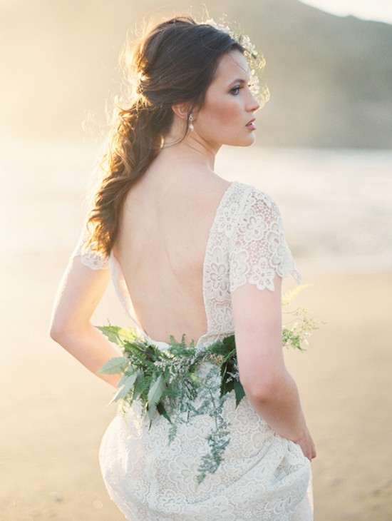 magnolia-rouge-newest-issue-beach
