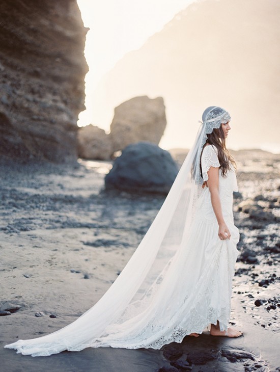 magnolia-rouge-newest-issue-beach