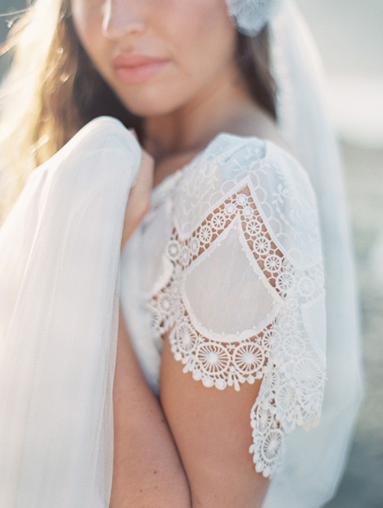 magnolia-rouge-newest-issue-beach