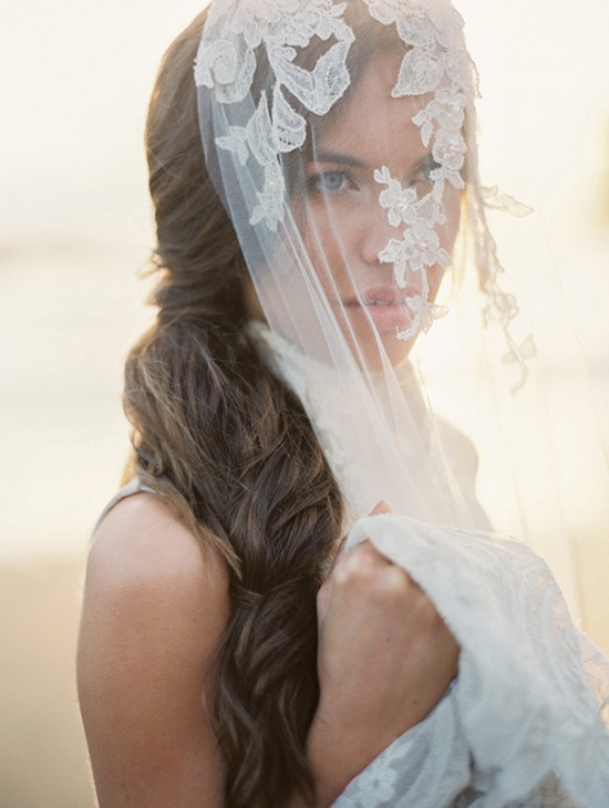 magnolia-rouge-newest-issue-beach