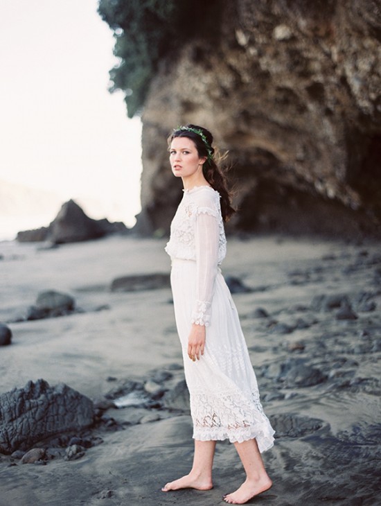 magnolia-rouge-newest-issue-beach