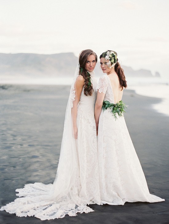 magnolia-rouge-newest-issue-beach