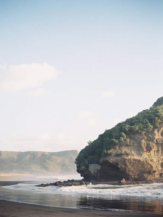 magnolia-rouge-newest-issue-beach