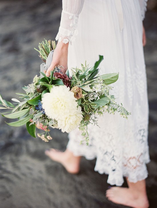 magnolia-rouge-newest-issue-beach
