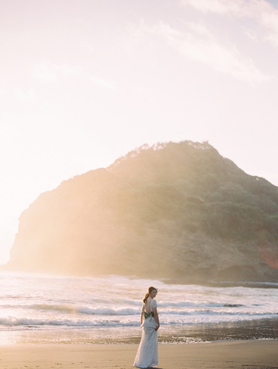 magnolia-rouge-newest-issue-beach