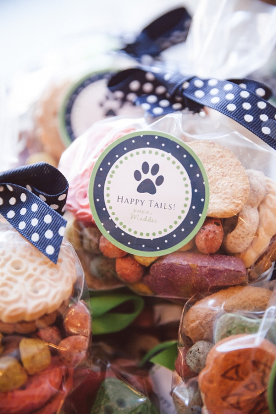navy-and-green-southern-wedding