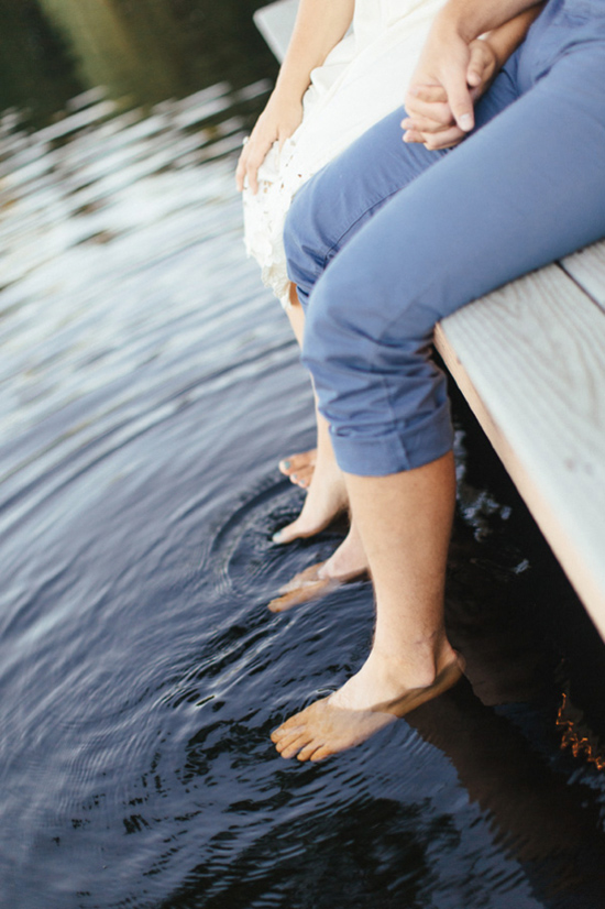 romantic-wedding-on-the-docks